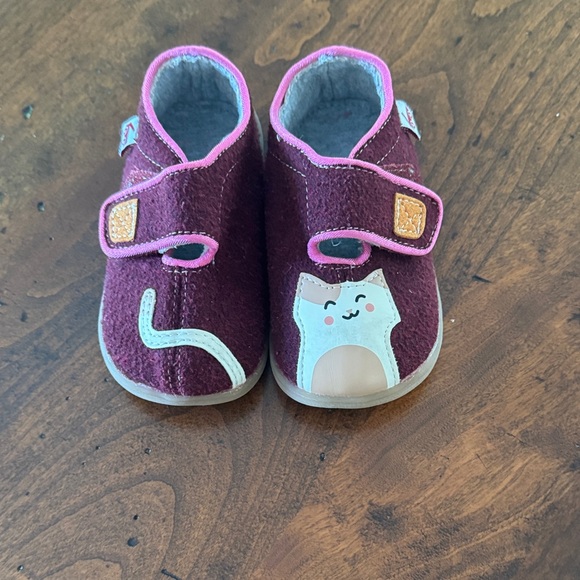 See Kai Run Cruz ll Kids Slippers - Picture 1 of 5